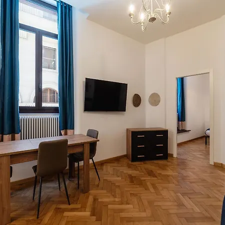 Cs Termini Nazionale Apartamento *